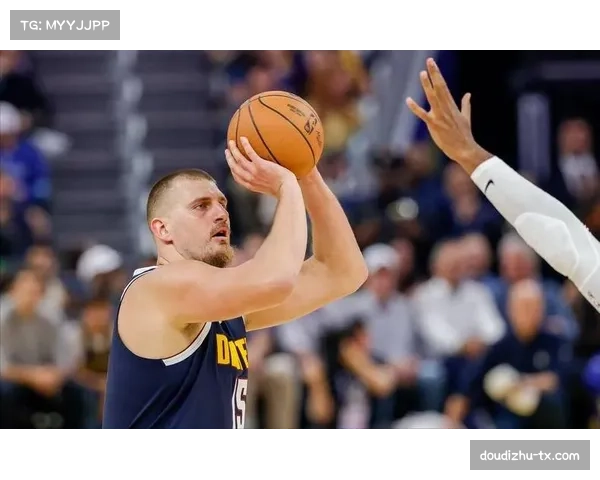 前瞻聚焦:勇士对阵掘金,科尔是否会重启“死亡五小”应对约基奇 前瞻聚焦:勇士对阵掘金,科尔是否会重启“死亡五小”应对约基奇